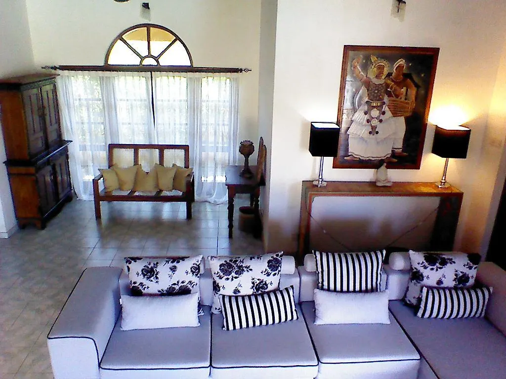 Villa Sea Breeze Kepungoda Σρι Λάνκα