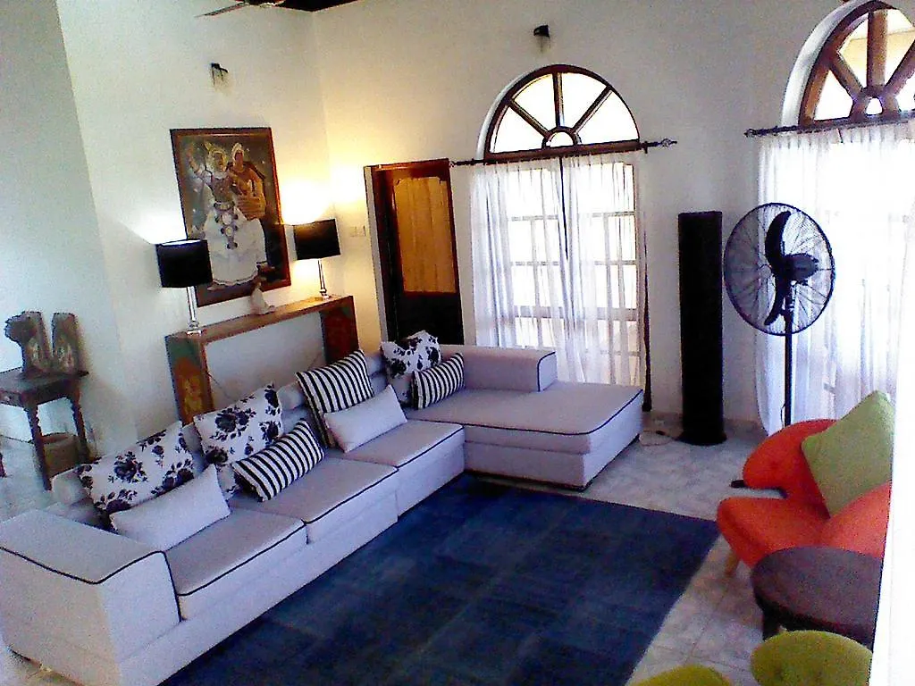 Villa Sea Breeze Kepungoda 0*,