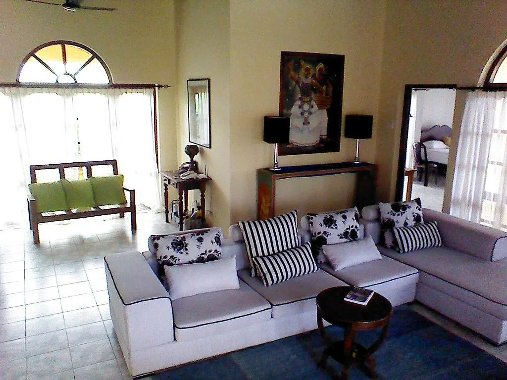 Villa Sea Breeze Kepungoda