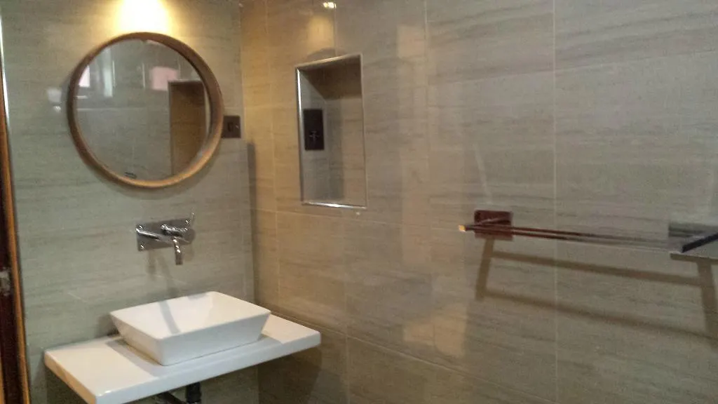 Villa Sea Breeze Kepungoda 0*,